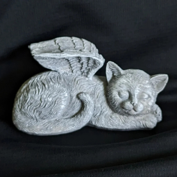 Cat memorial, rainbow bridge, kitty, feline wings - Picture 1 of 10